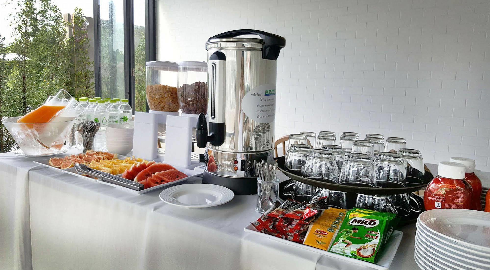 Srianunt Boutique Hotel Buriram Esterno foto